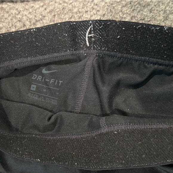 Nike Leggings - Picture 3 of 3